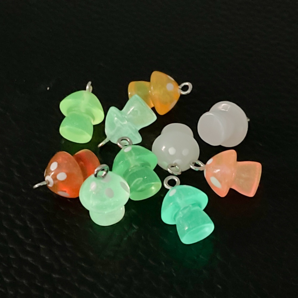 16pcs Luminous Mushroom Charms - Resin Craft Projects recensie en prijs